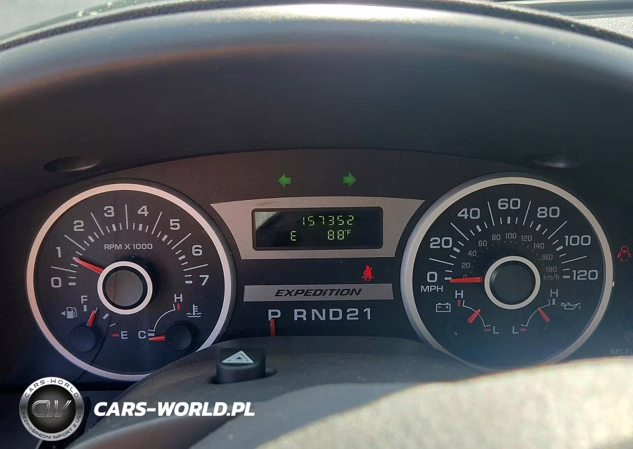 2005 Ford Expedition Xls VIN:1FMPU13515LA61195 - 9