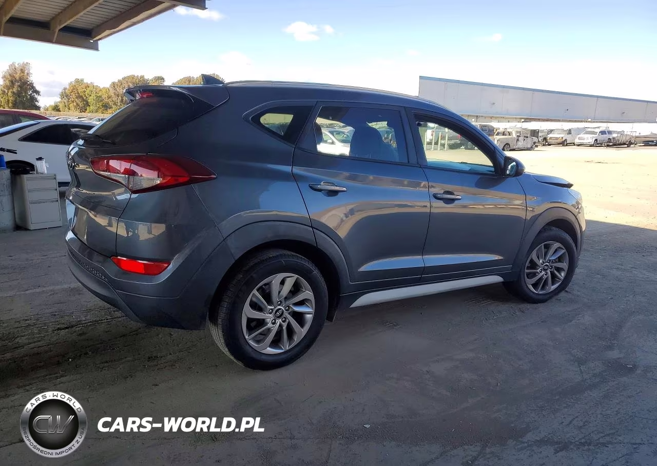 2018 Hyundai Tucson Sel VIN:KM8J33A43JU672932 - 3