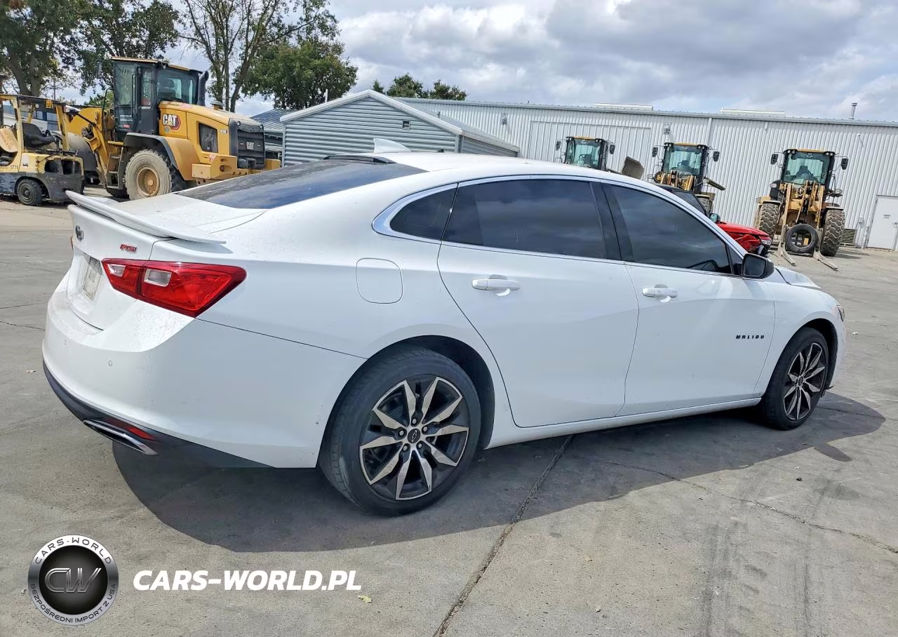 2023 Chevrolet Malibu Rs VIN:1G1ZG5ST6PF123972 - 3