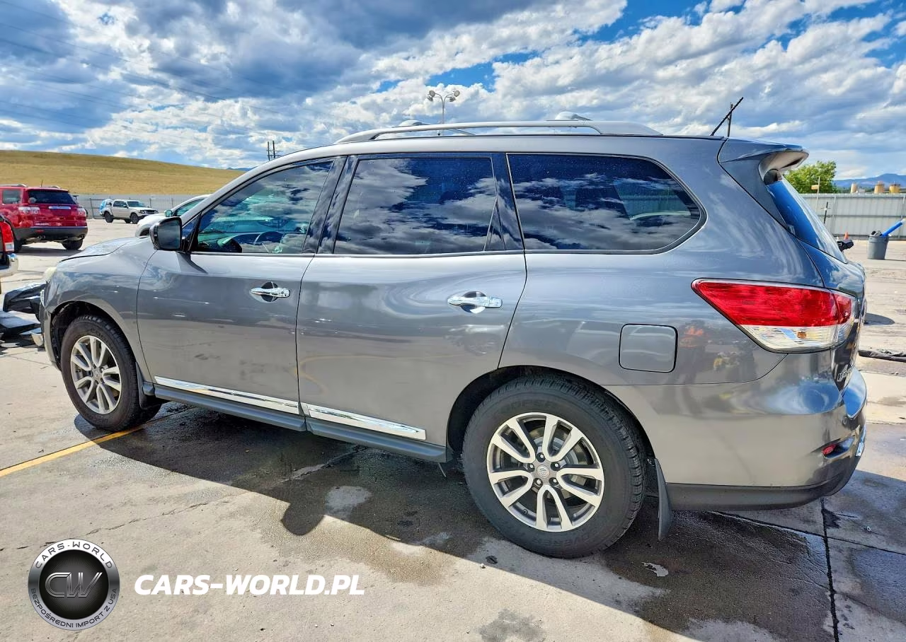 2015 Nissan Pathfinder S VIN:5N1AR2MM7FC696572 - 2