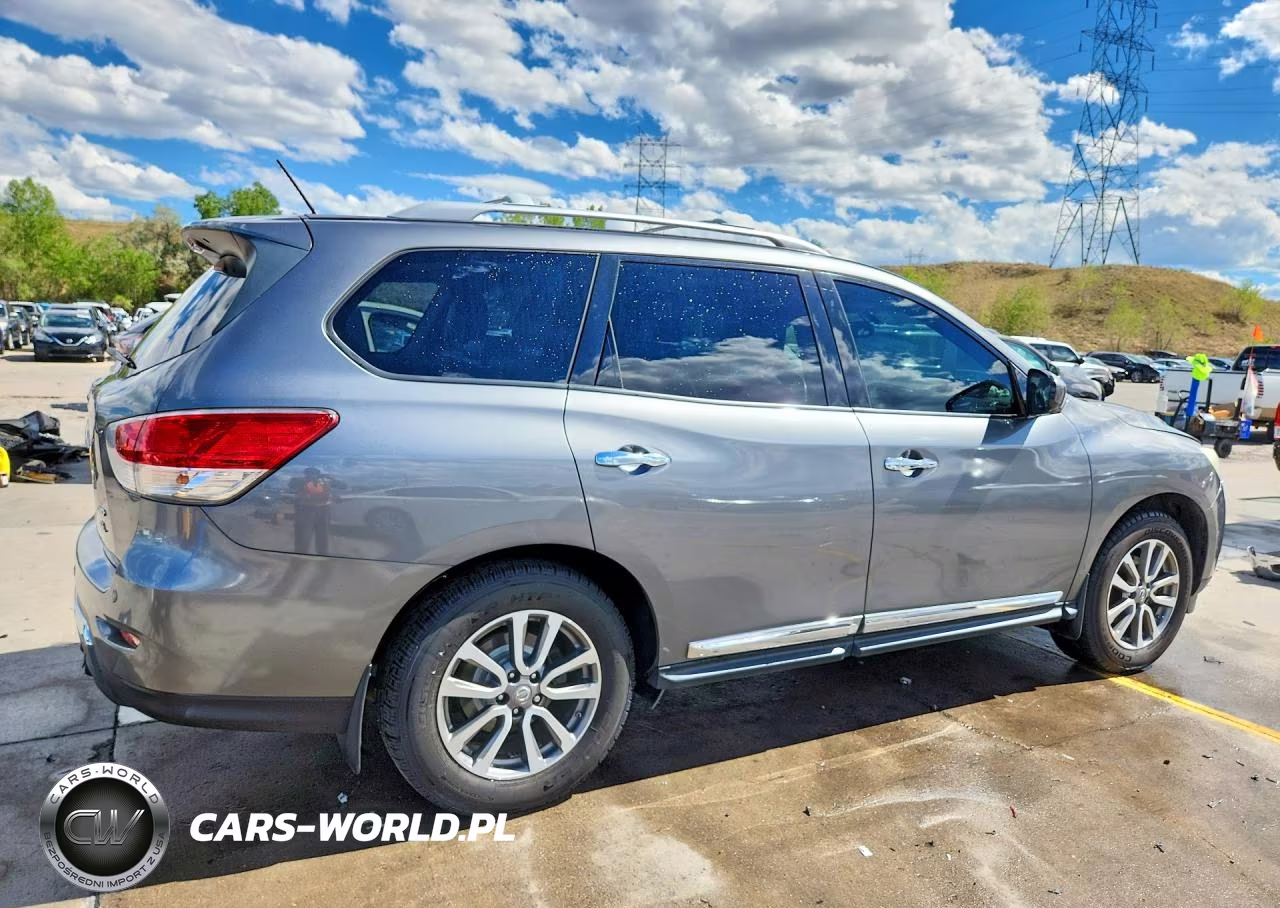 2015 Nissan Pathfinder S VIN:5N1AR2MM7FC696572 - 3