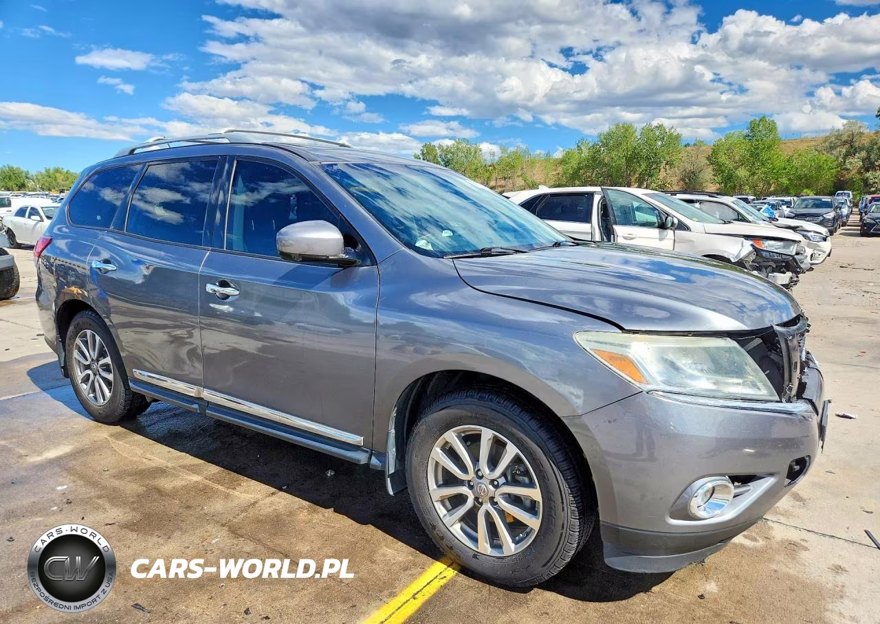 2015 Nissan Pathfinder S VIN:5N1AR2MM7FC696572 - 4