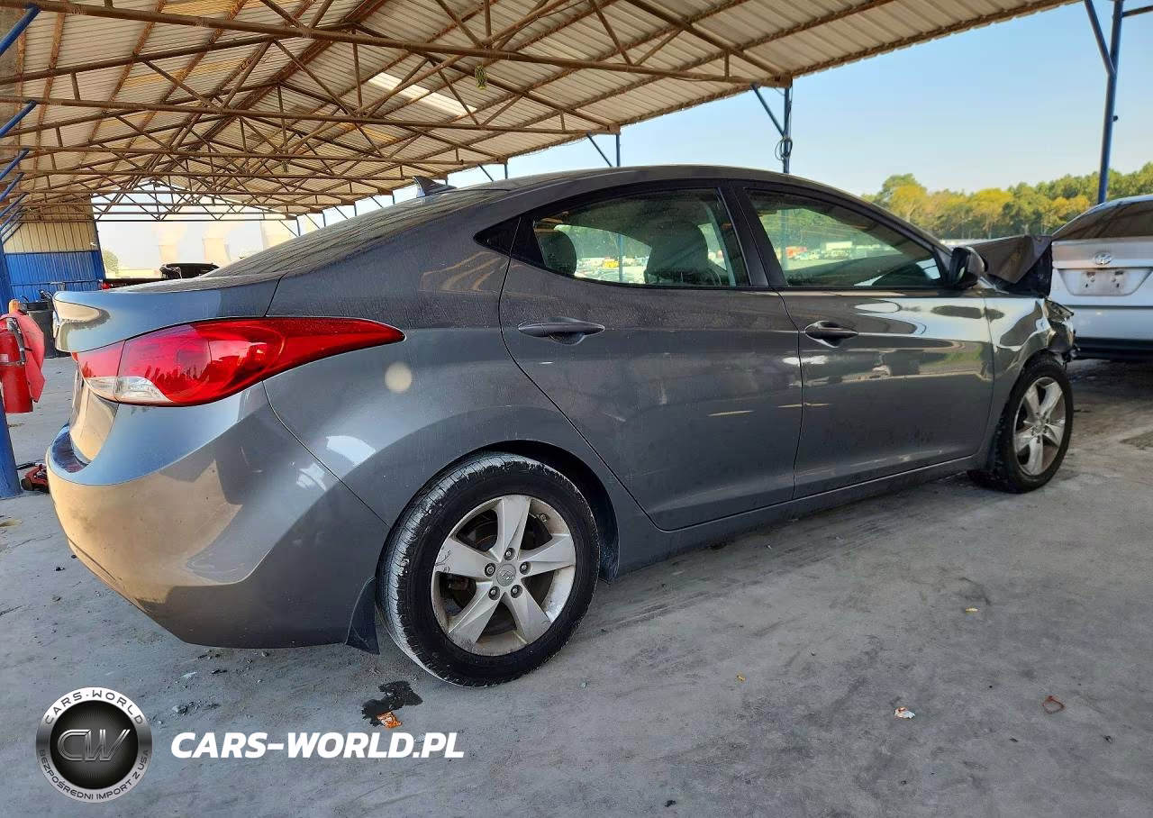 2013 Hyundai Elantra Gls VIN:5NPDH4AE0DH315482 - 3