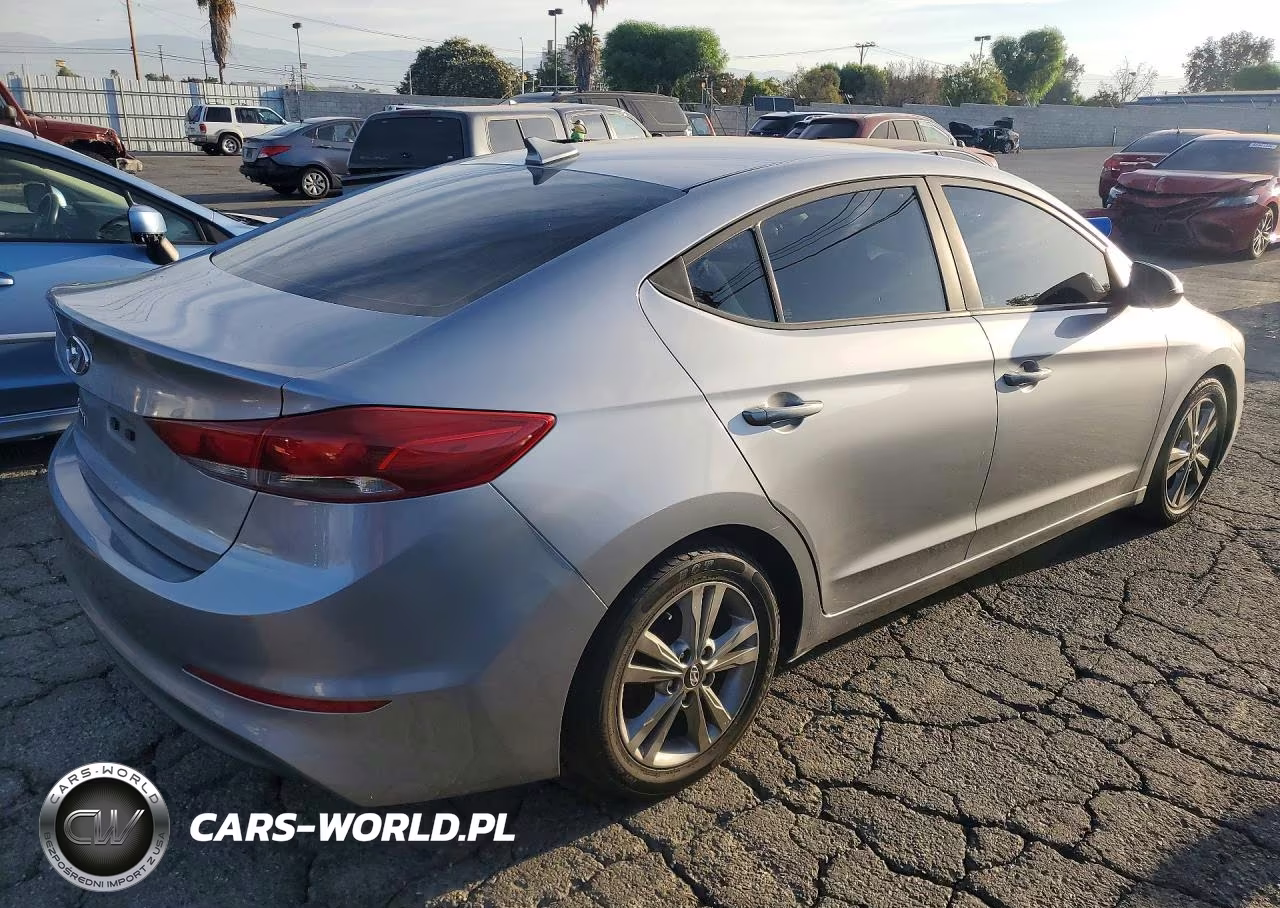 2017 Hyundai Elantra Se VIN:5NPD84LF0HH016327 - 3