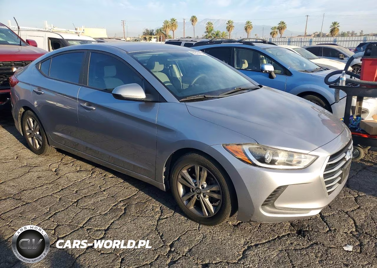 2017 Hyundai Elantra Se VIN:5NPD84LF0HH016327 - 4