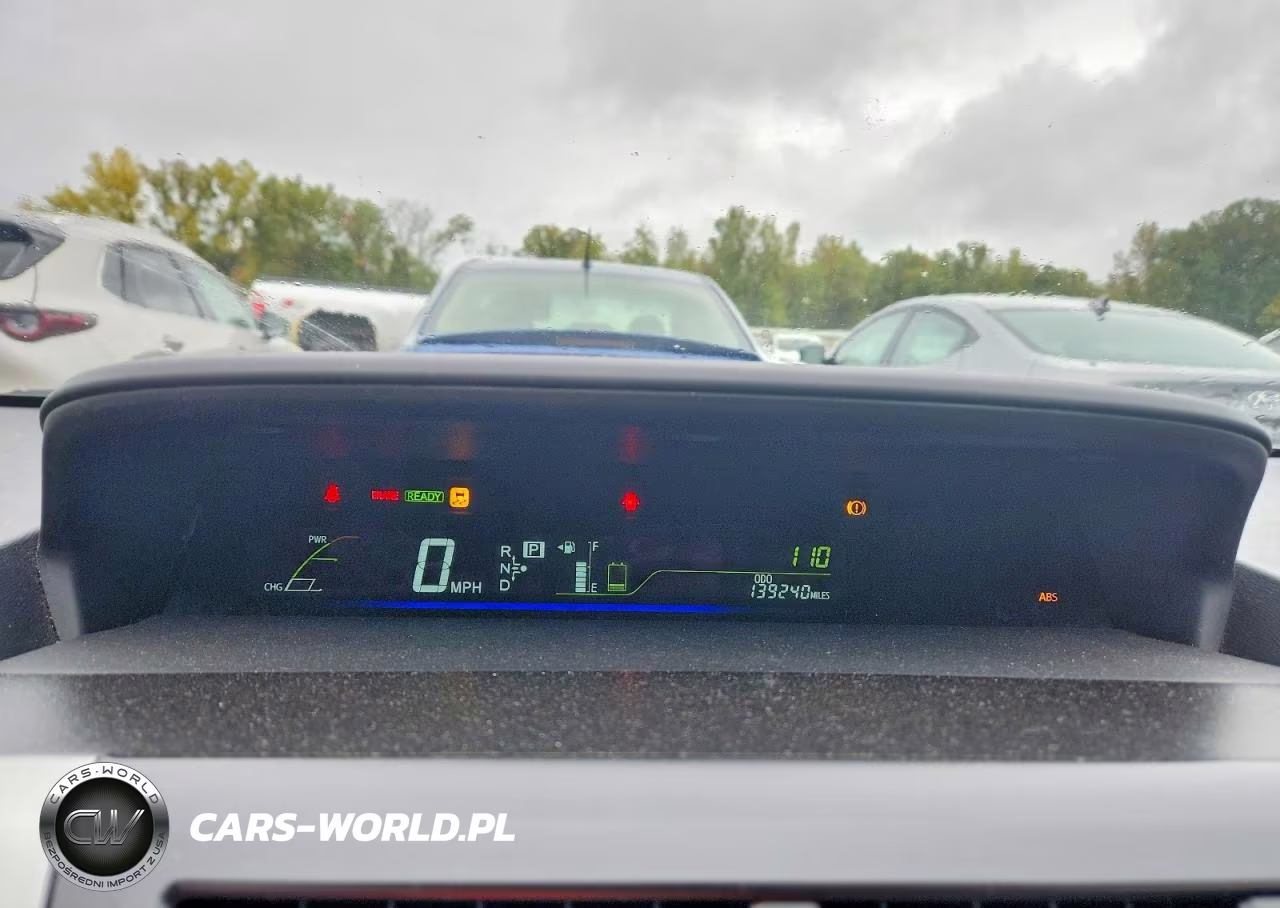 2012 Toyota Prius V Two VIN:JTDZN3EU4C3079567 - 9