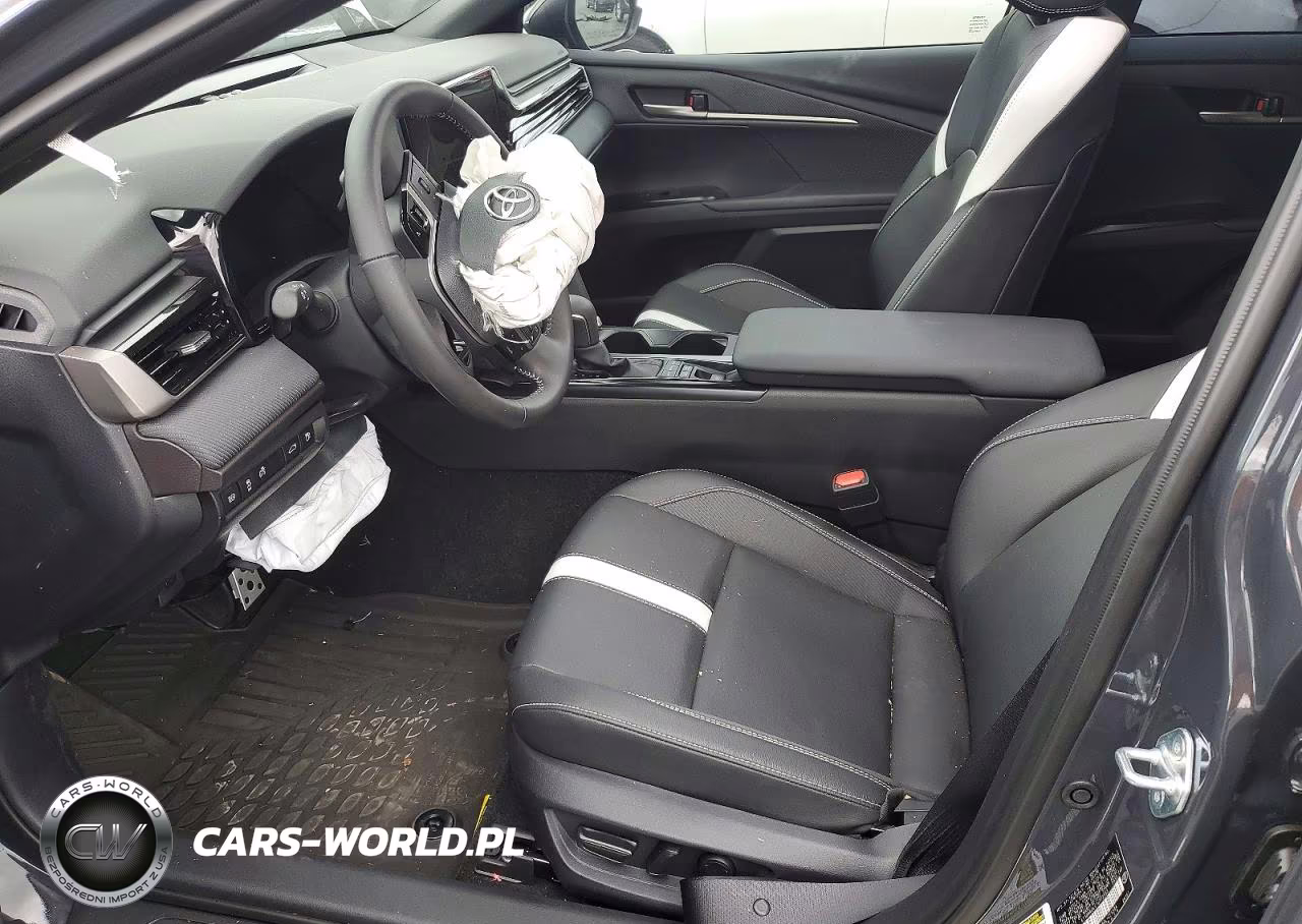 2026 Toyota Camry Se VIN:4T1DAACKXTU773553 - 7