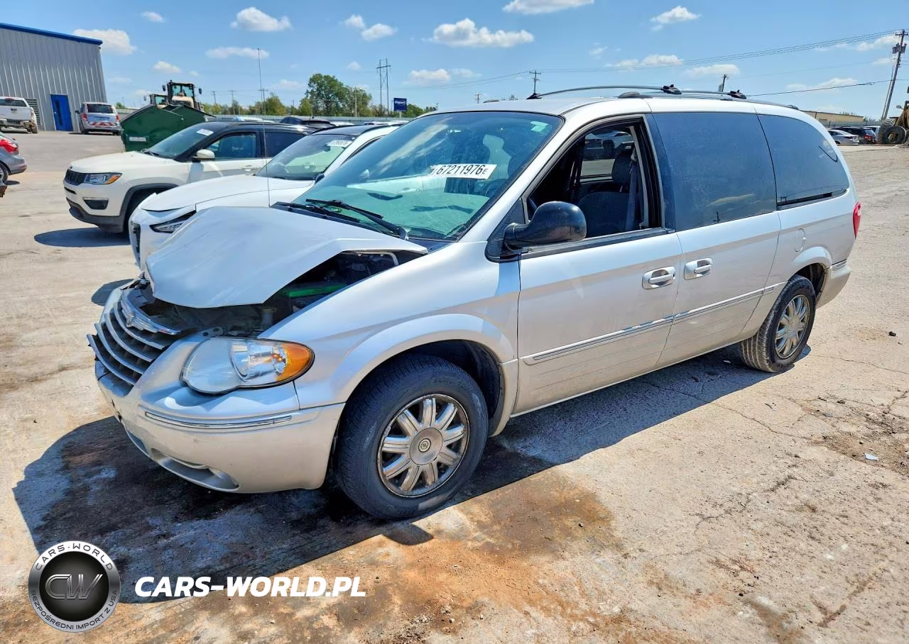 2005 Chrysler Town & Country Limited