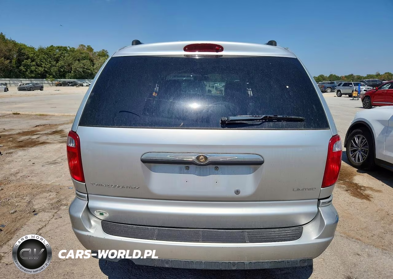 2005 Chrysler Town & Country Limited VIN:2C8GP64L55R383818 - 6