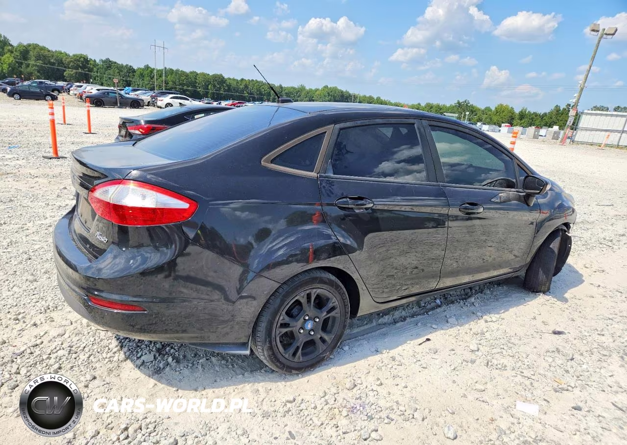 2014 Ford Fiesta Se VIN:3FADP4BJ1EM130812 - 3