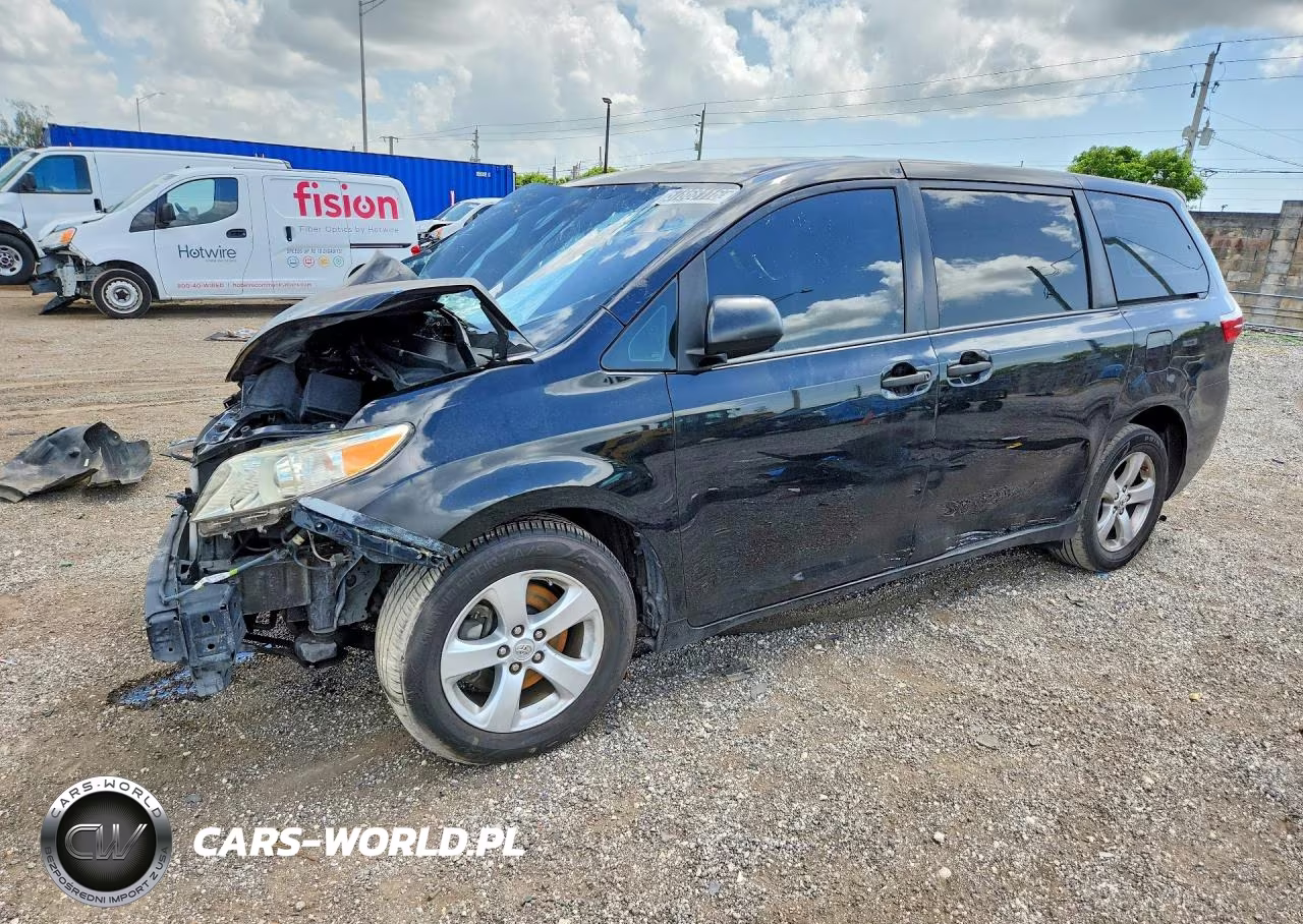 2017 Toyota Sienna L 7-Passenger VIN:5TDZZ3DC7HS824251 - 1