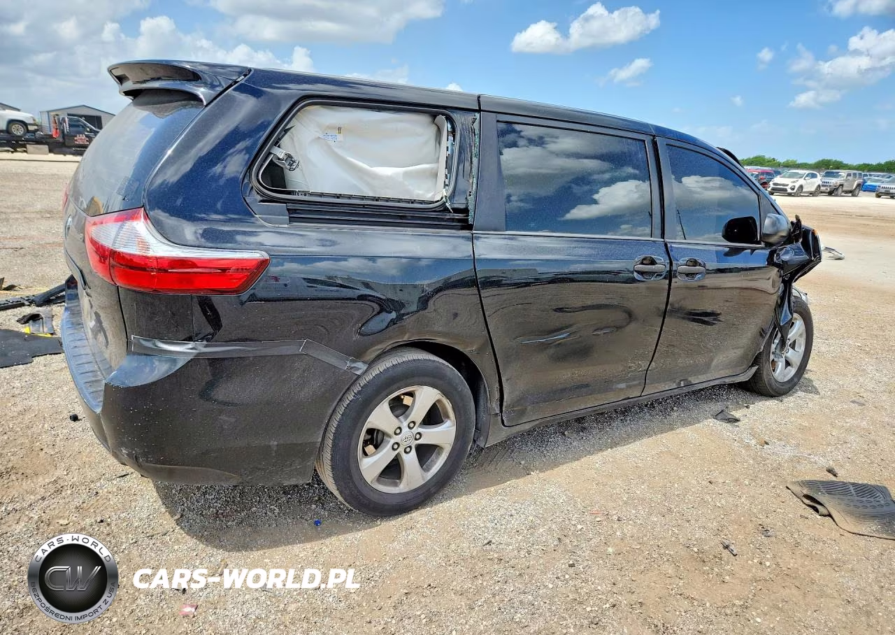 2017 Toyota Sienna L 7-Passenger VIN:5TDZZ3DC7HS824251 - 3