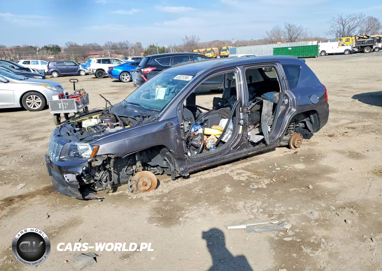 2016 Jeep Compass Latitude – zdjęcie 1 z 14