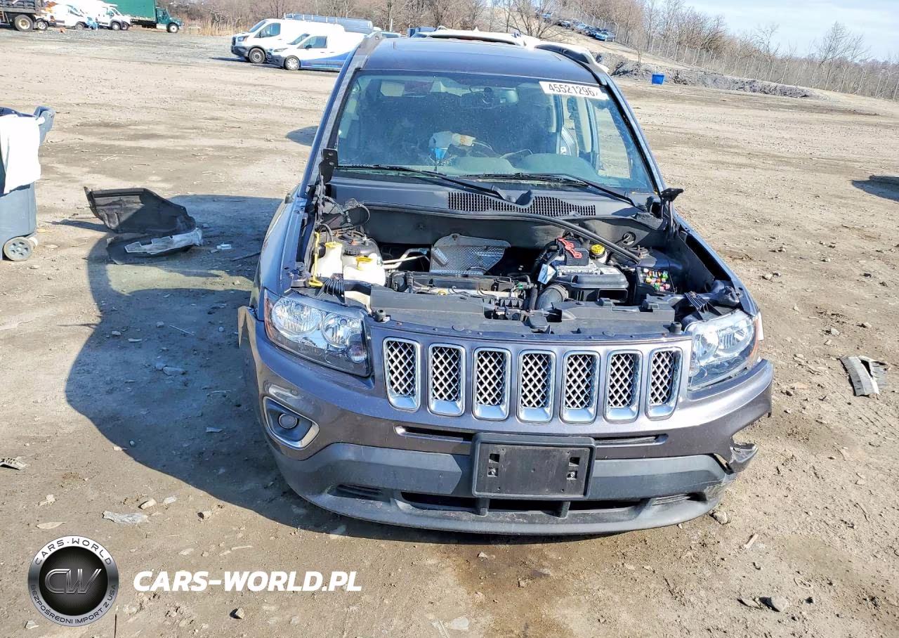 2016 Jeep Compass Latitude VIN:1C4NJDEB9GD559389 - 5
