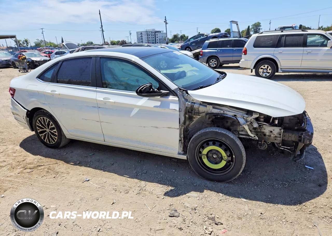 2019 Volkswagen Jetta Sel VIN:3VWE57BU1KM077201 - 4