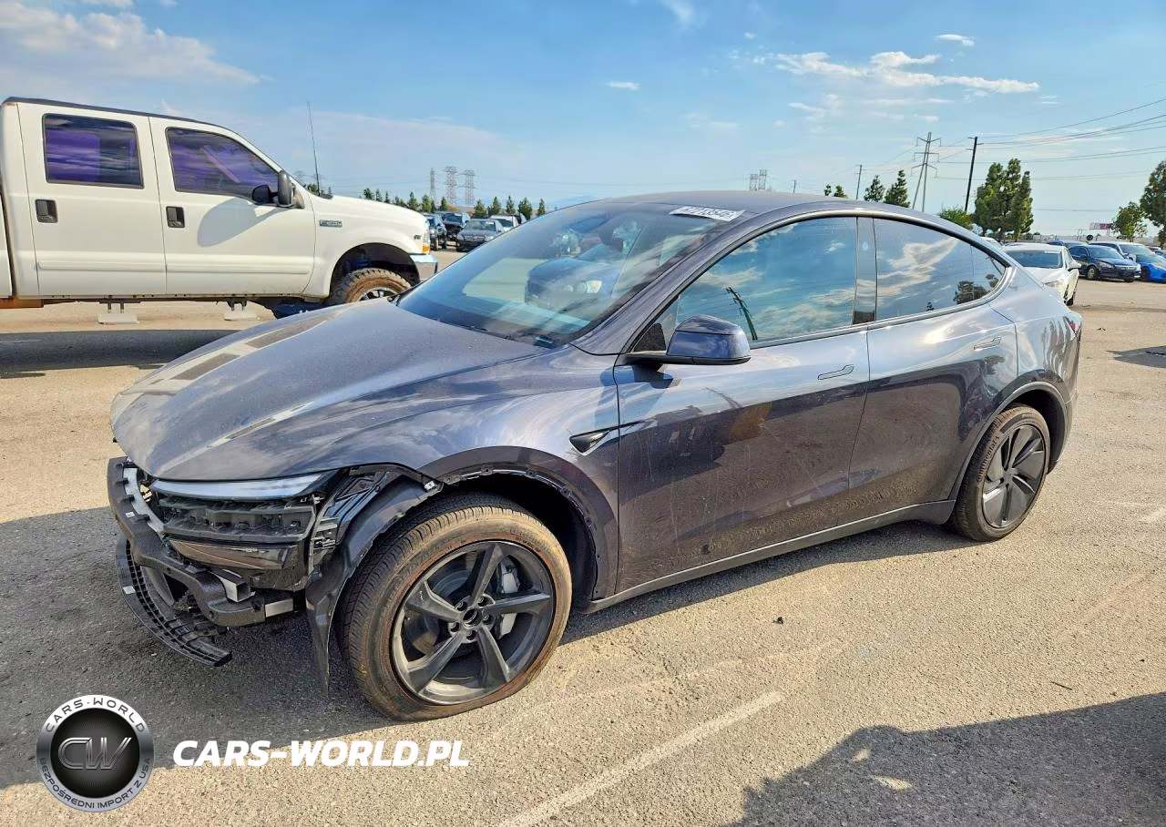 2026 Tesla Model Y VIN:7SAYGDEDXTF452869 - 1