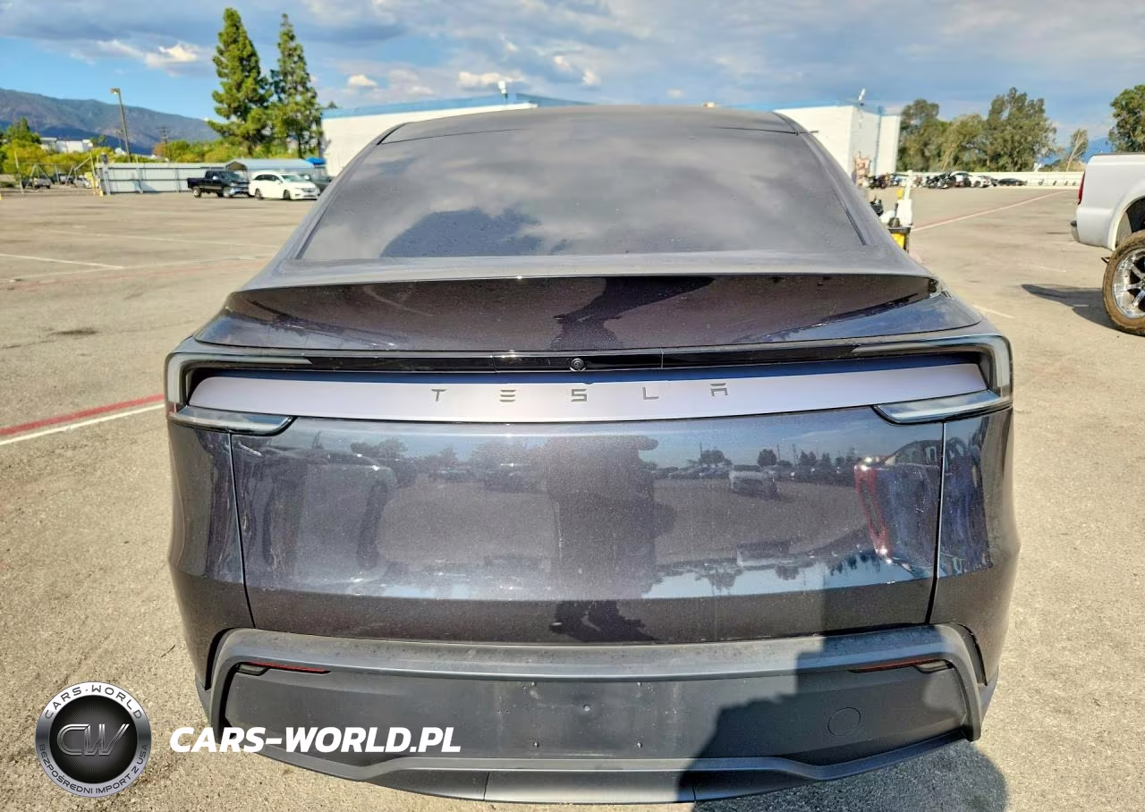 2026 Tesla Model Y VIN:7SAYGDEDXTF452869 - 6