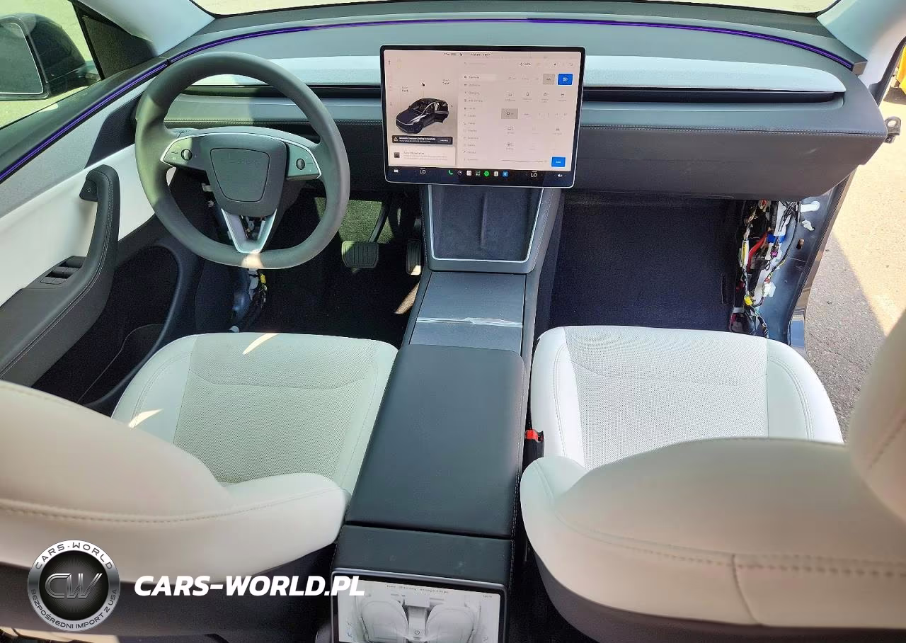 2026 Tesla Model Y VIN:7SAYGDEDXTF452869 - 8