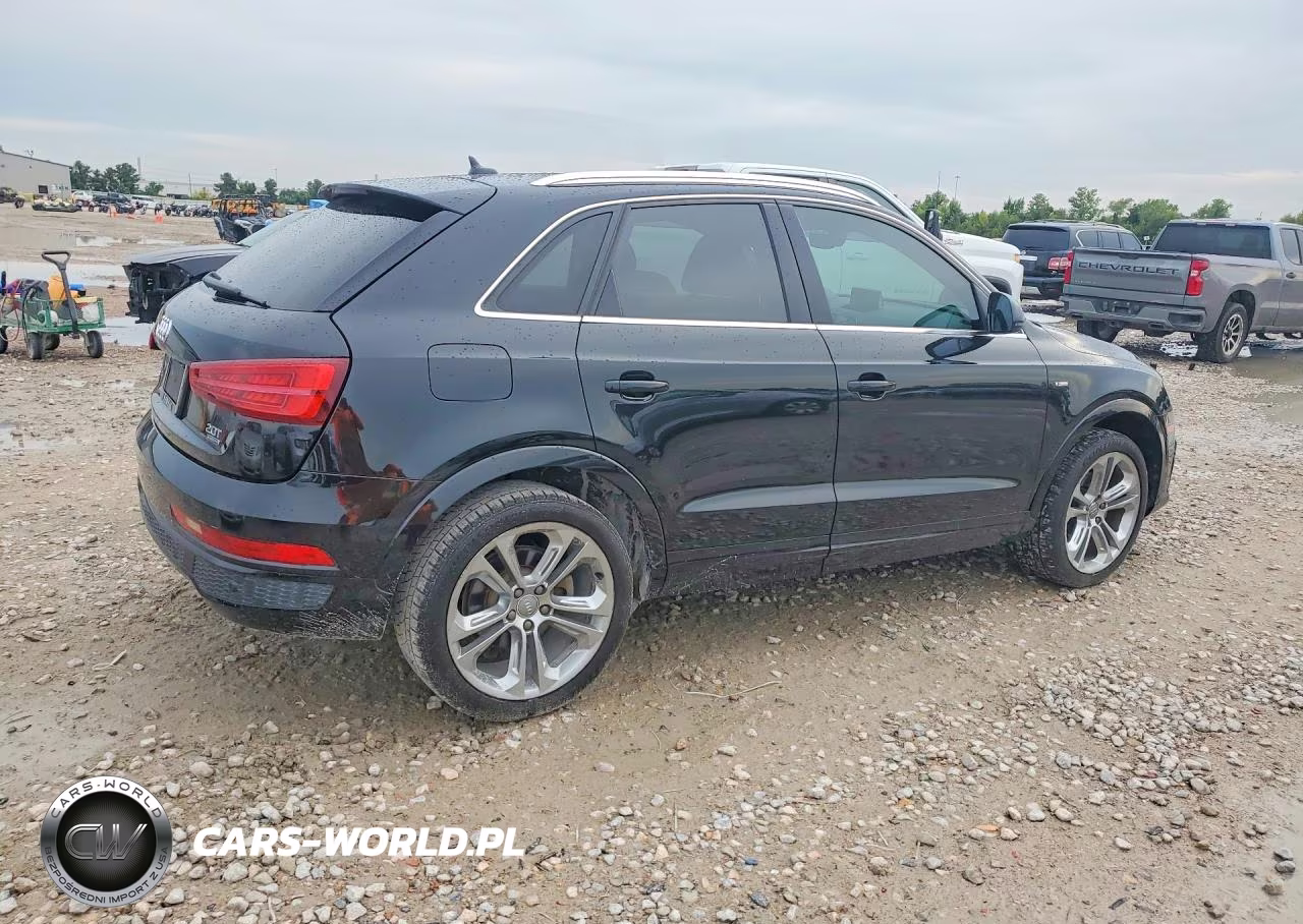 2016 Audi Q3 Prestige VIN:WA1GFCFS6GR005839 - 3
