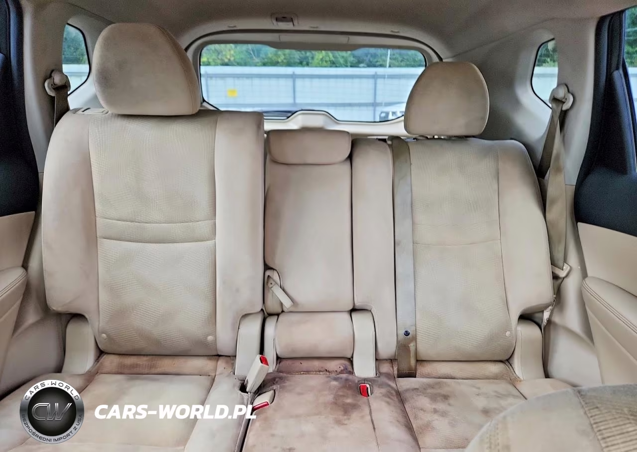 2015 Nissan Rogue S VIN:5N1AT2ML5FC810139 - 10
