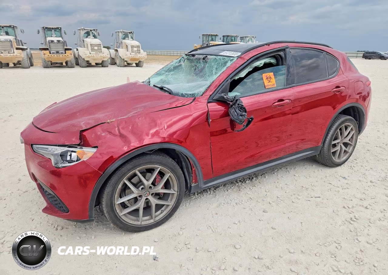 2018 Alfa Romeo Stelvio Ti Sport VIN:ZASFAKNN5J7B79255 - 1