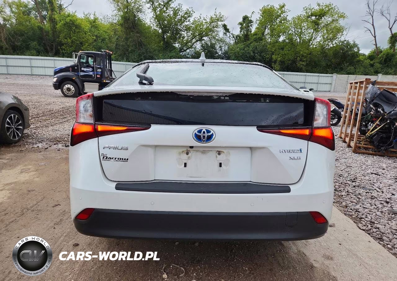 2021 Toyota Prius Xle VIN:JTDKAMFU0M3135622 - 6