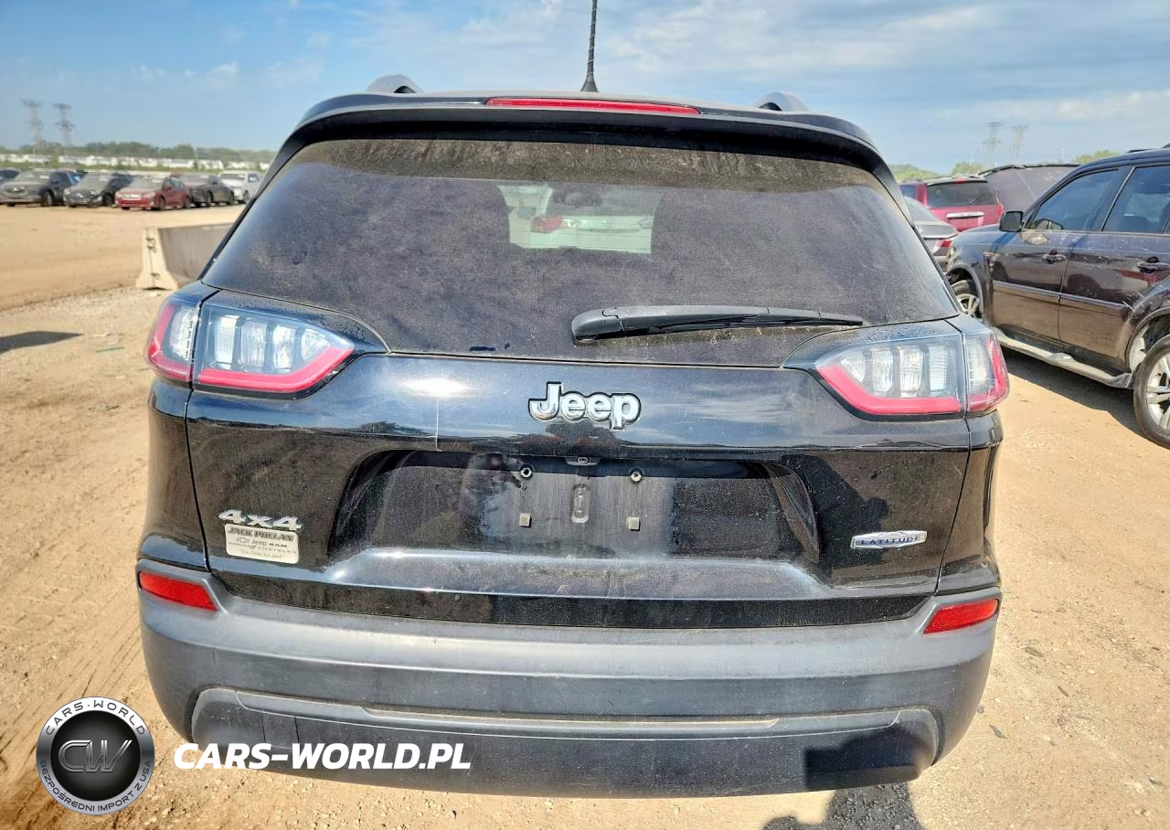 2019 Jeep Cherokee Latitude VIN:1C4PJMCB7KD369708 - 6