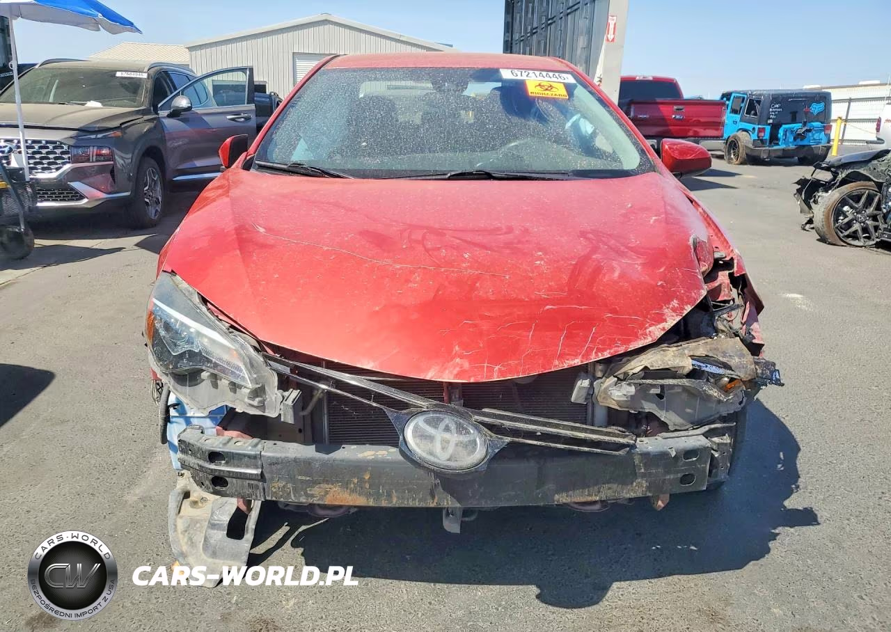 2018 Toyota Corolla Le VIN:5YFBURHE2JP814661 - 5