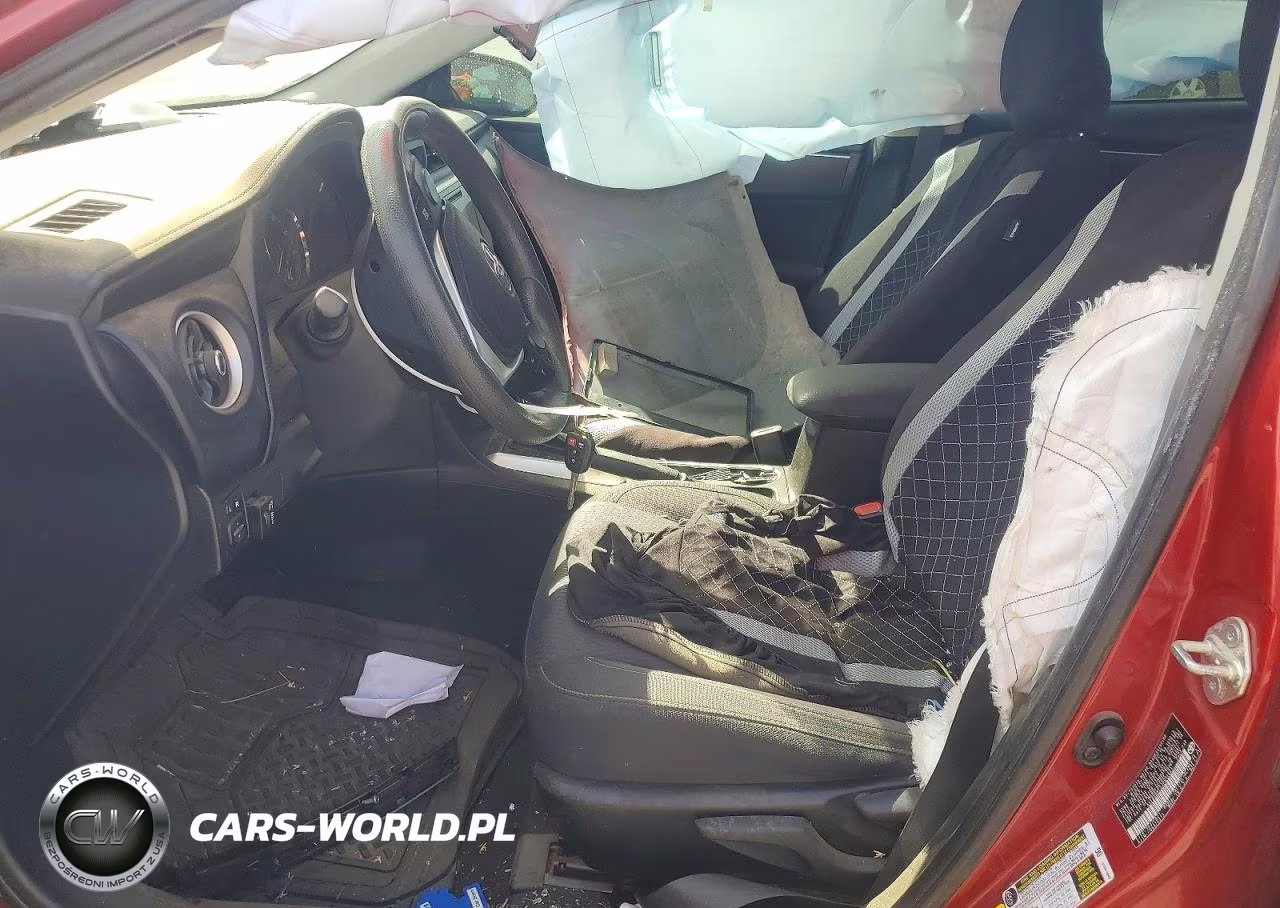 2018 Toyota Corolla Le VIN:5YFBURHE2JP814661 - 7