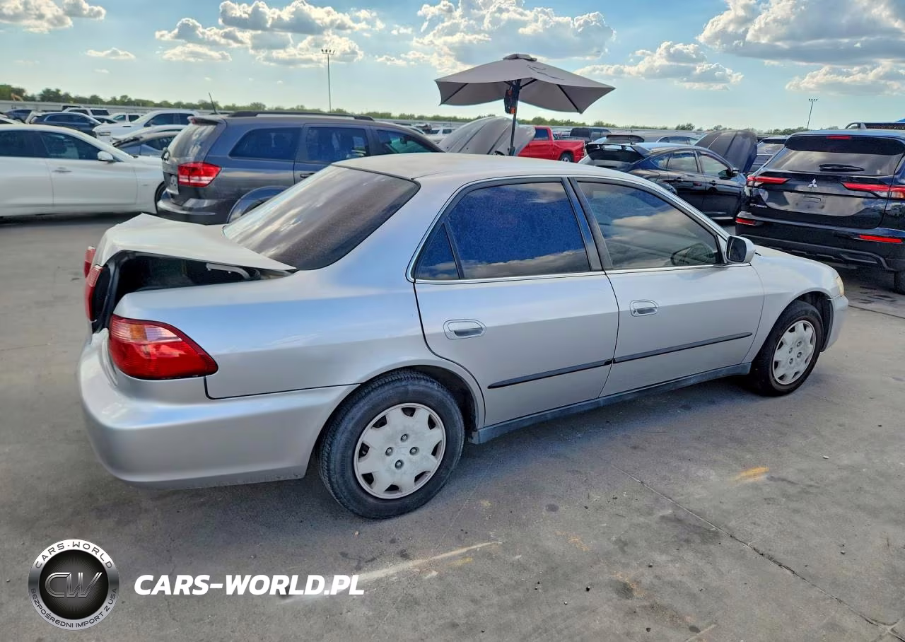 1999 Honda Accord Lx VIN:JHMCG6650XC027852 - 3