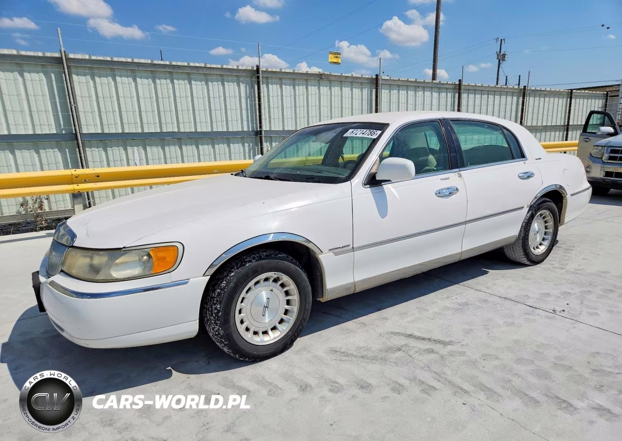 1998 Lincoln Town Car Executive