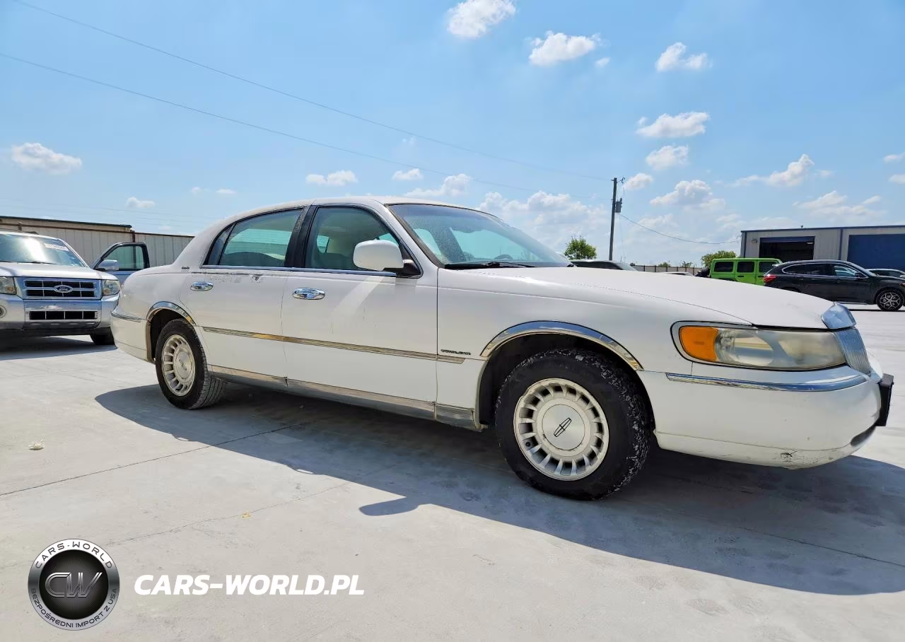 1998 Lincoln Town Car Executive VIN:1LNFM81W4WY710346 - 4