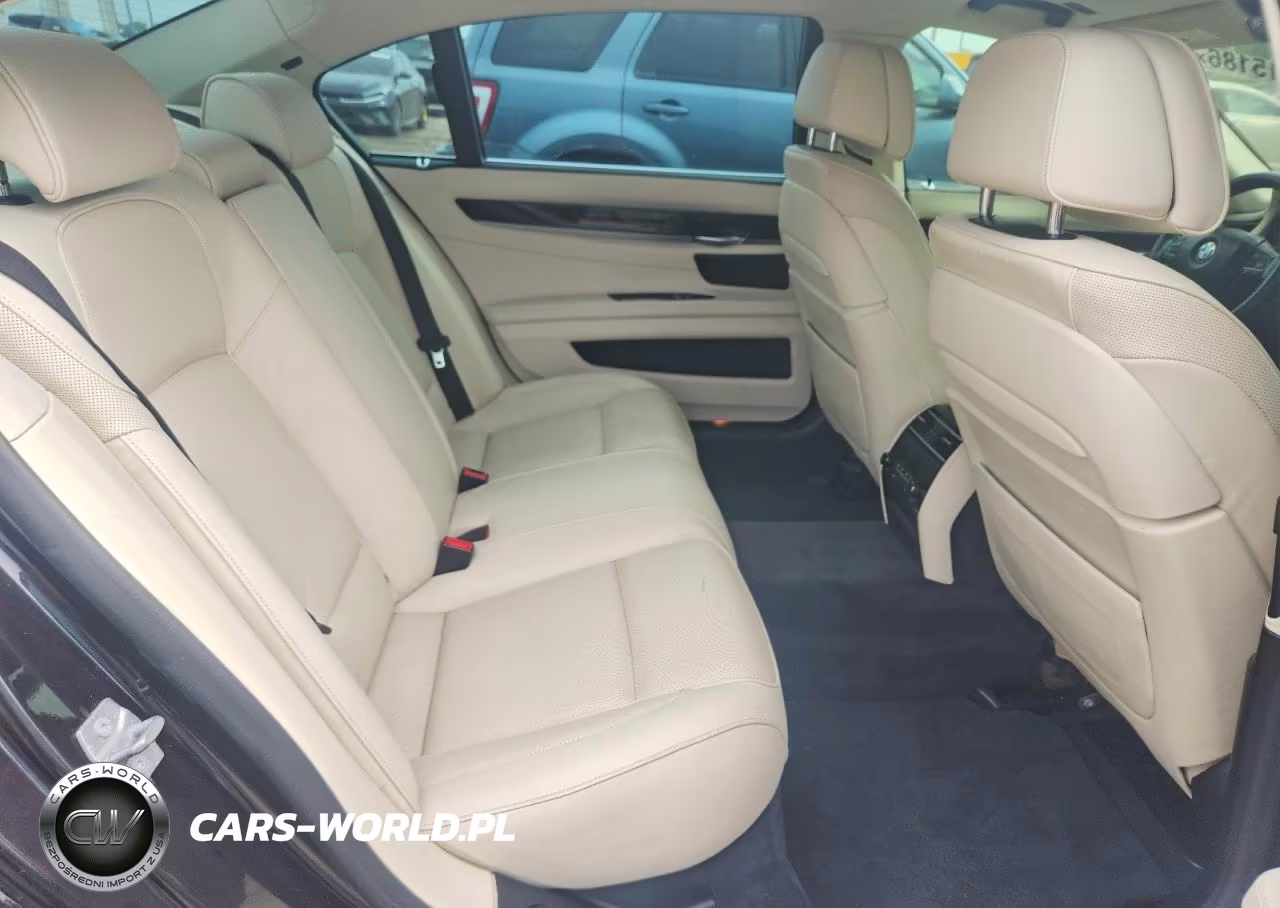 2015 BMW 750 Lxi VIN:WBAYF8C57FD653950 - 10