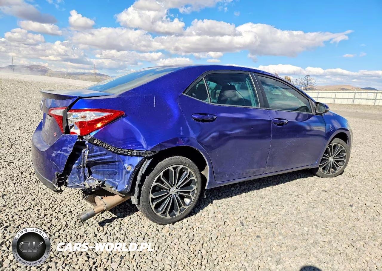 2015 Toyota Corolla S Plus VIN:5YFBURHE3FP336600 - 3
