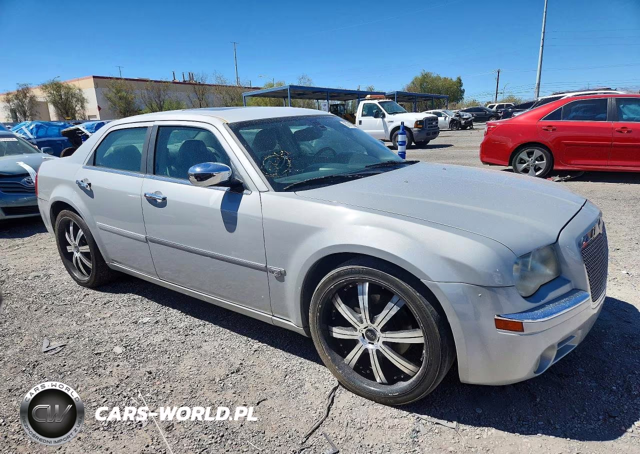 CHRYSLER 300C VIN:2C3LA63H46H200483 - 4