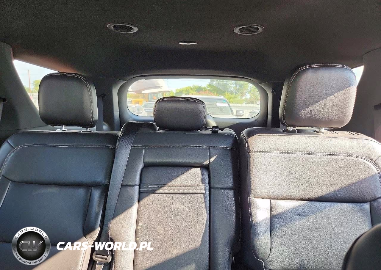 2020 Ford Explorer Xlt VIN:1FMSK8DH1LGB04991 - 10