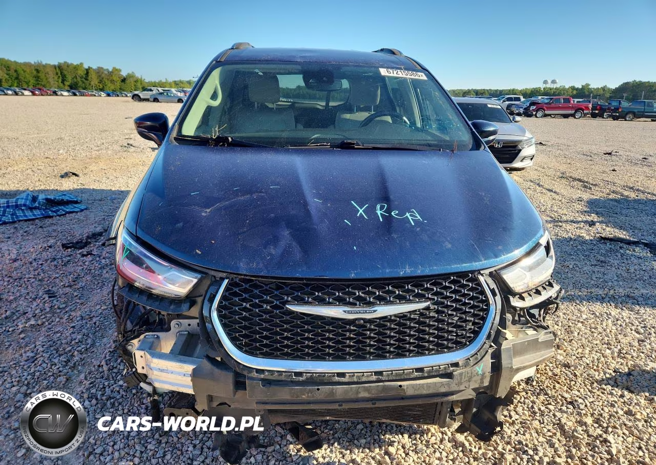 2021 Chrysler Pacifica Touring L VIN:2C4RC1BG6MR605053 - 5