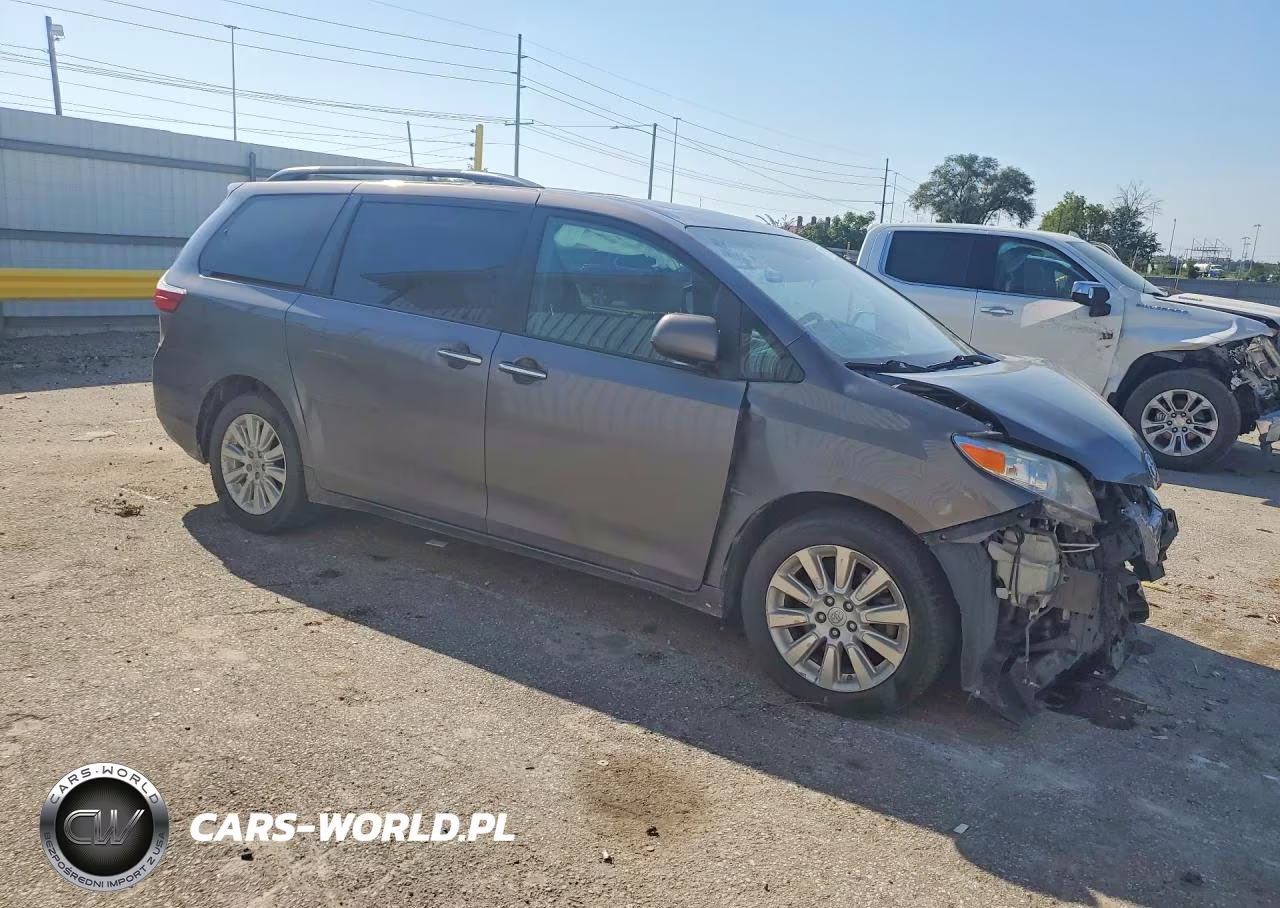 2015 Toyota Sienna Xle 7-Passenger VIN:5TDDK3DC6FS113538 - 4