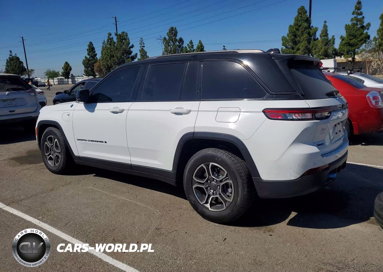 2022 Jeep Grand Cherokee Trailhawk 4Xe VIN:1C4RJYC66N8760056 - 2