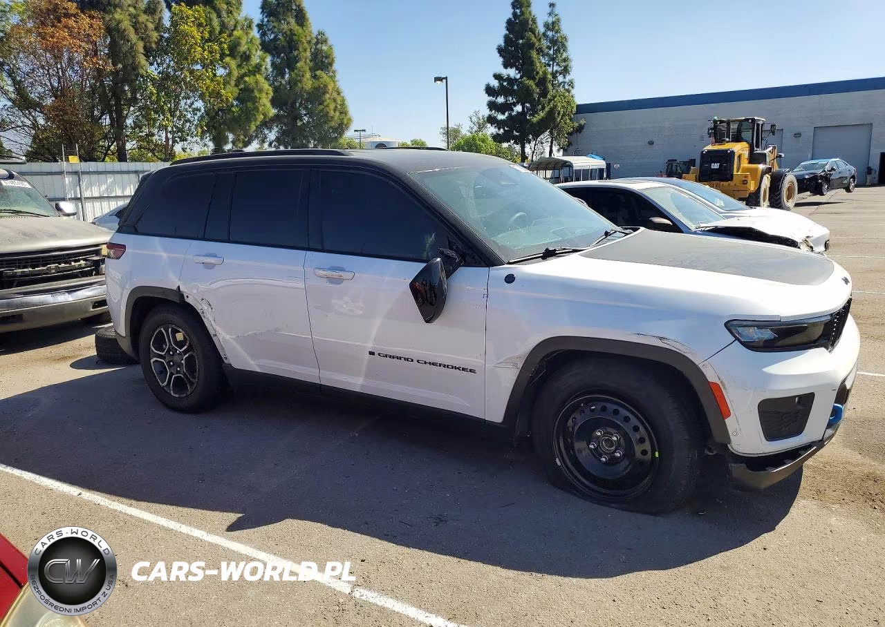 2022 Jeep Grand Cherokee Trailhawk 4Xe VIN:1C4RJYC66N8760056 - 4