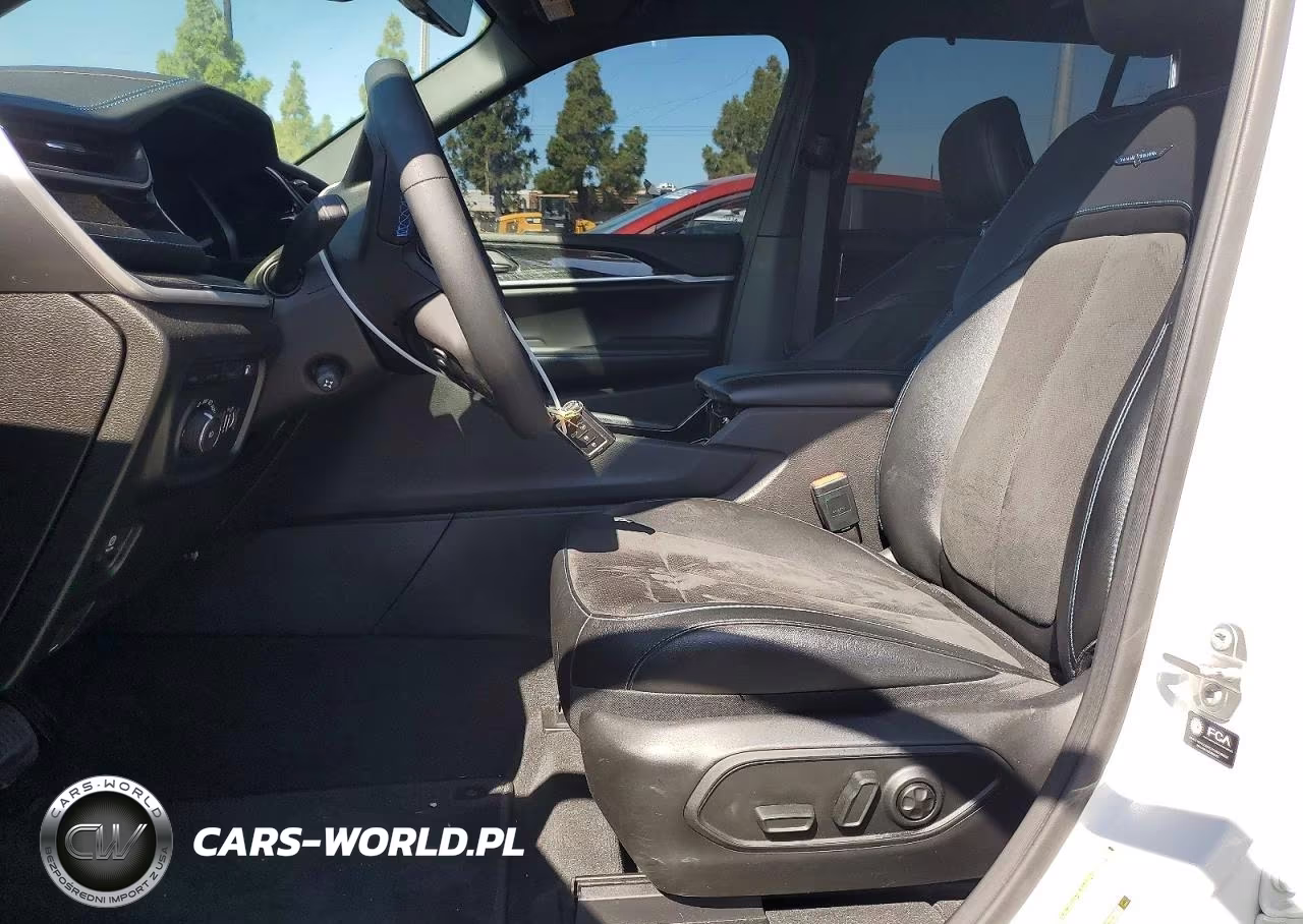 2022 Jeep Grand Cherokee Trailhawk 4Xe VIN:1C4RJYC66N8760056 - 7