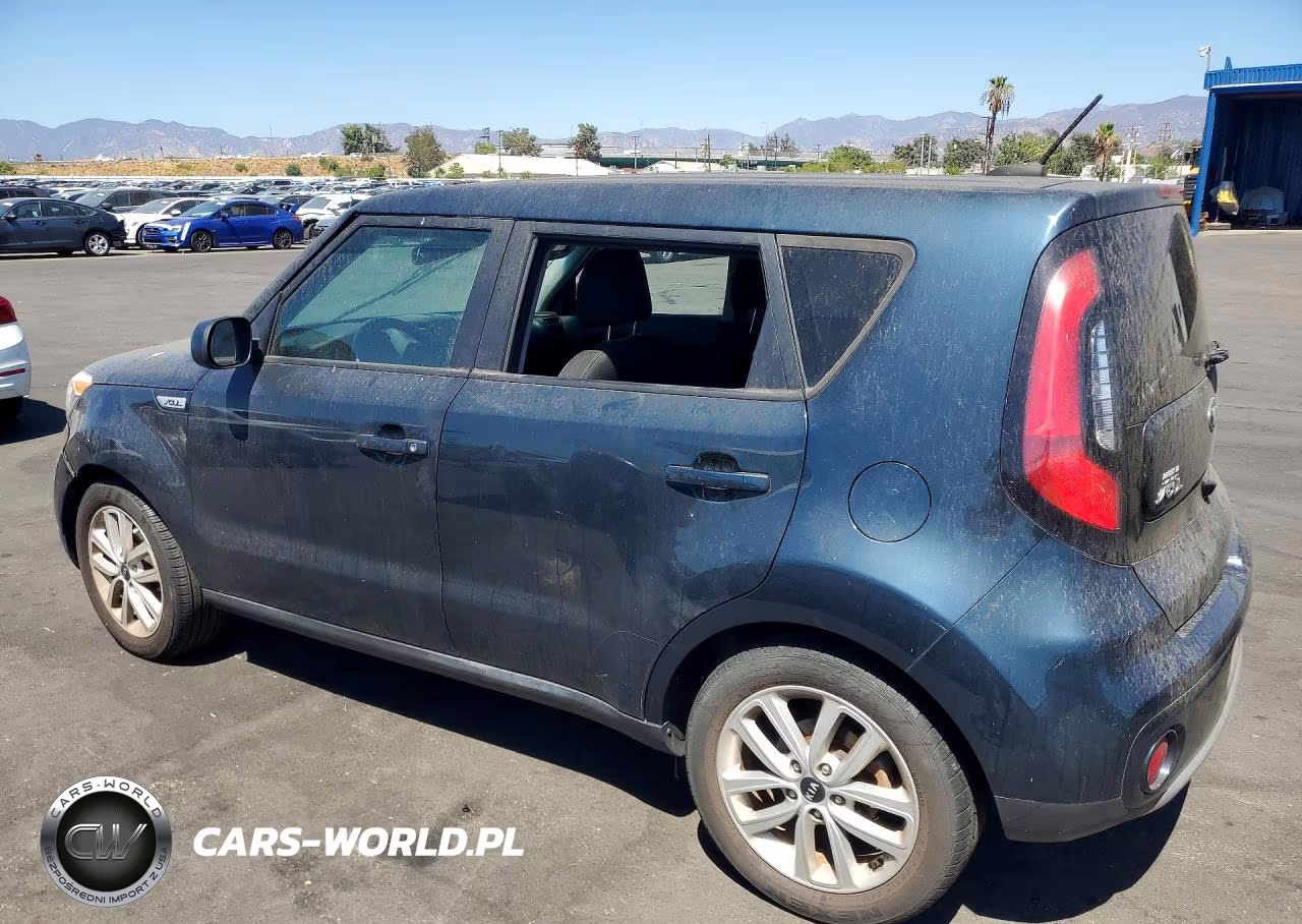 2018 Kia Soul + VIN:KNDJP3A5XJ7600674 - 2