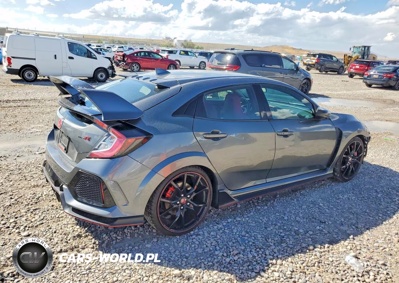 2019 Honda Civic Type-R Touring VIN:SHHFK8G72KU206610 - 3