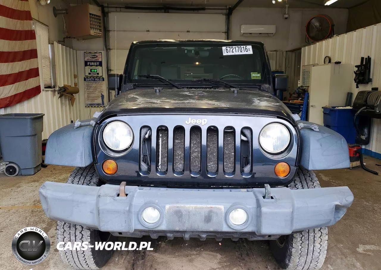 2008 Jeep Wrangler Unlimited X VIN:1J4GA39148L612733 - 5