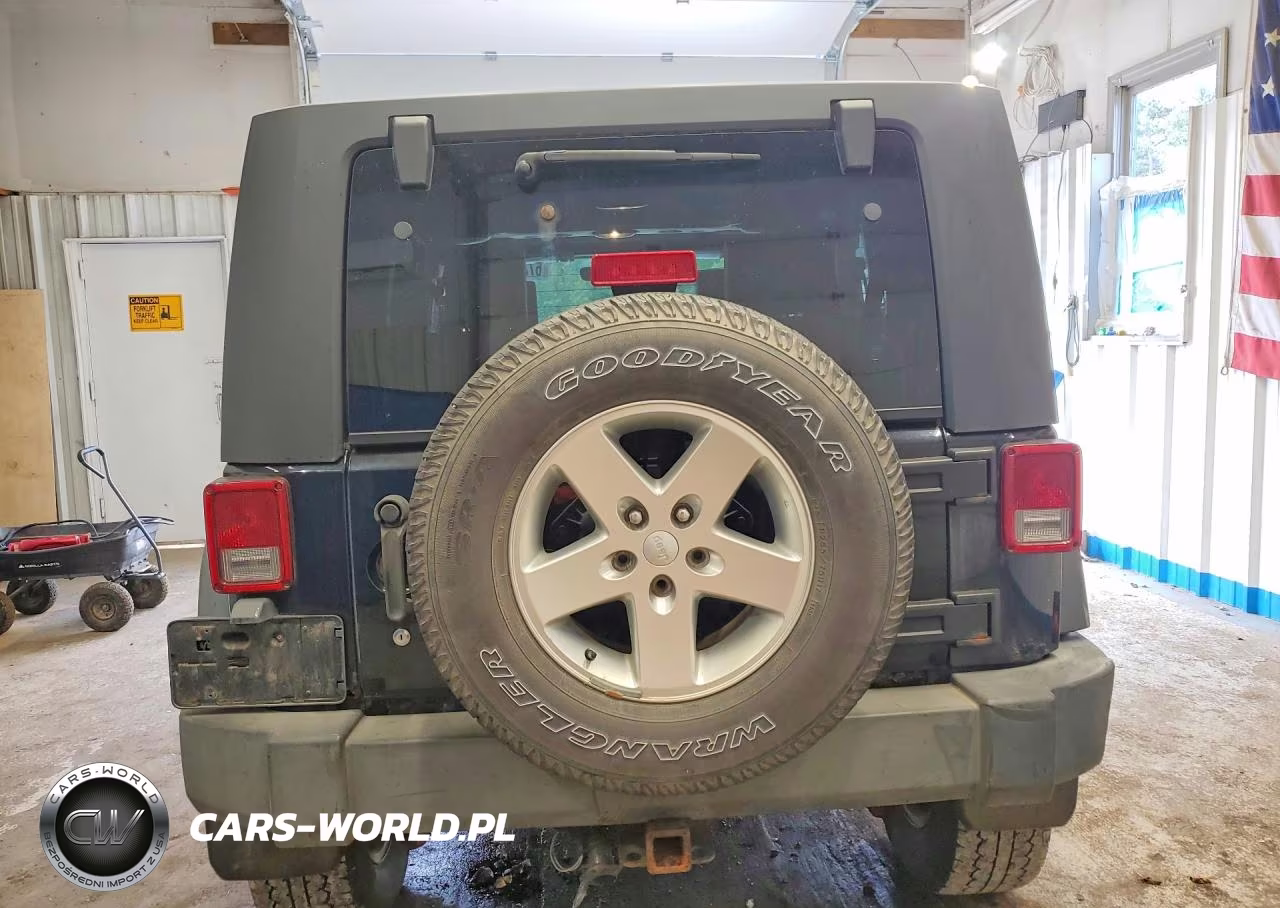 2008 Jeep Wrangler Unlimited X VIN:1J4GA39148L612733 - 6