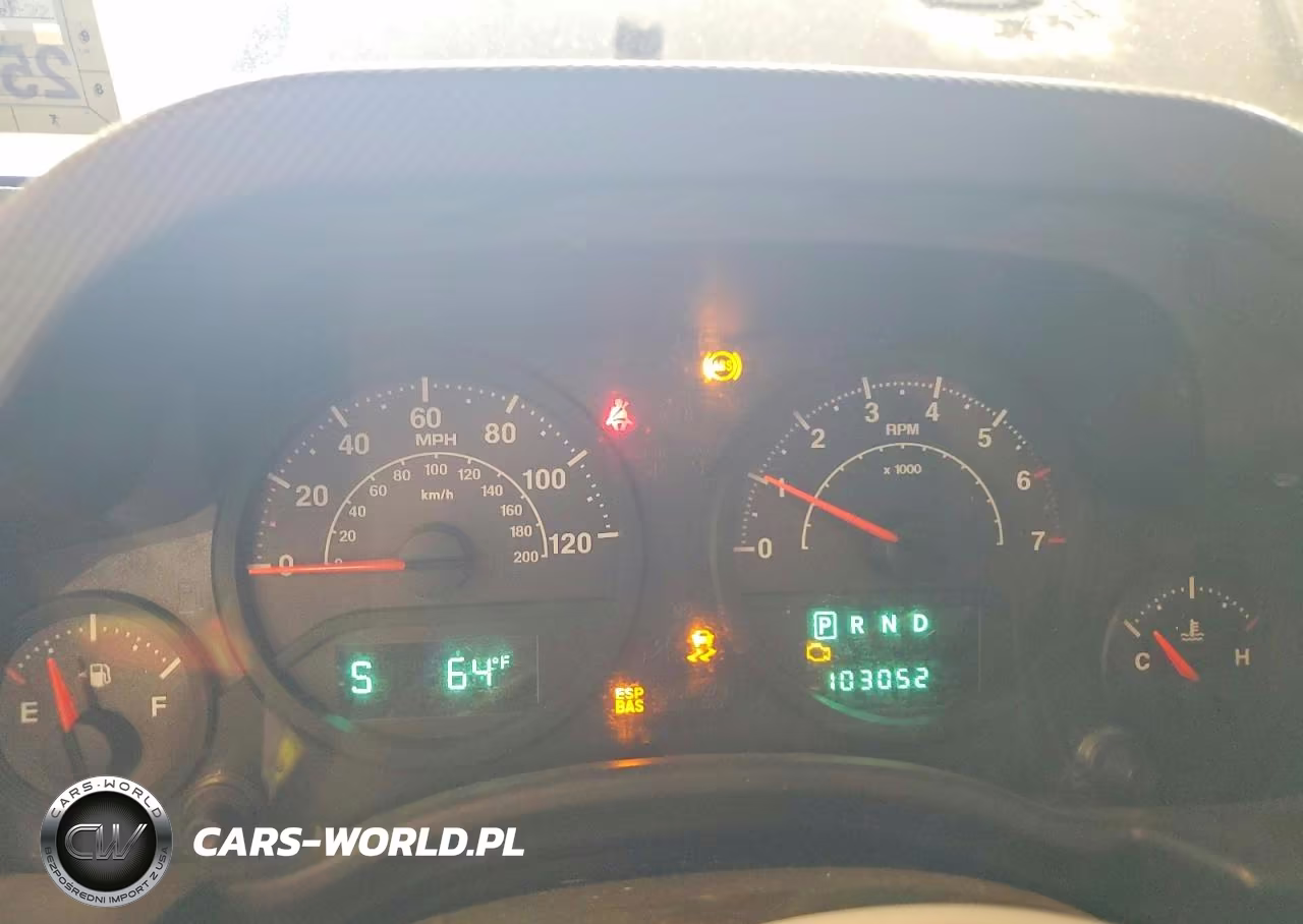 2008 Jeep Wrangler Unlimited X VIN:1J4GA39148L612733 - 9