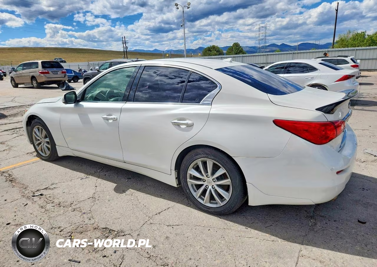 2017 Infiniti Q50 3.0T Premium VIN:JN1EV7AR1HM835691 - 2