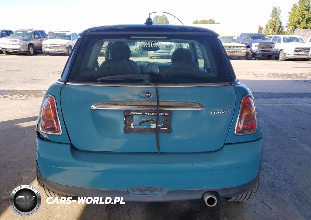 2010 Mini Cooper VIN:WMWMF3C53ATZ60984 - 6