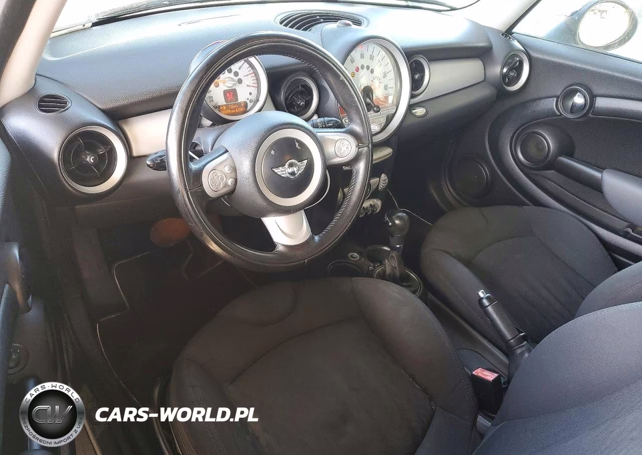 2010 Mini Cooper VIN:WMWMF3C53ATZ60984 - 8