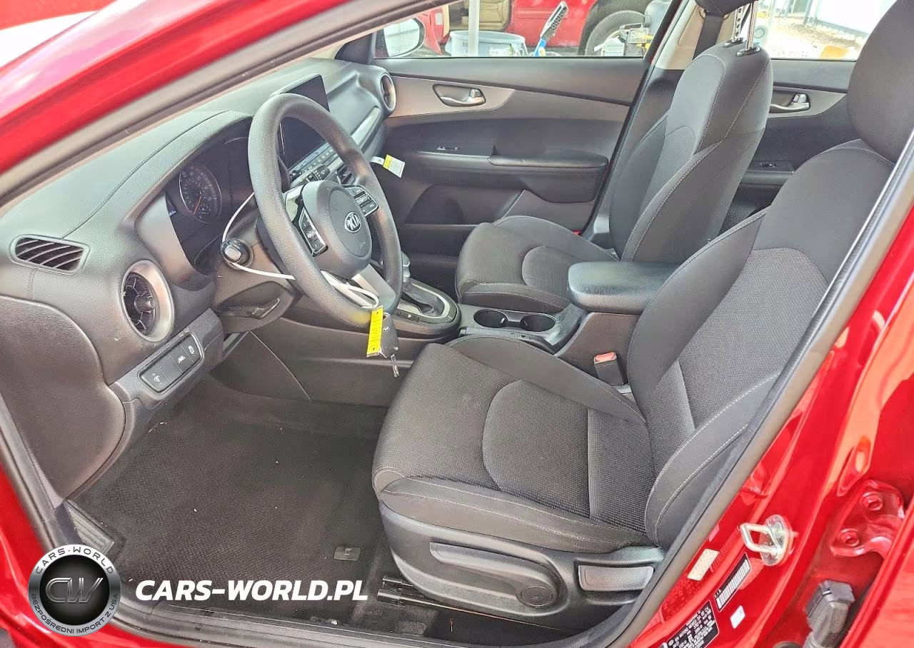 2021 Kia Forte Lxs VIN:3KPF24AD3ME358946 - 7